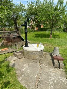 Čištění studny průvodce – zásah na kopané studni na Moravě